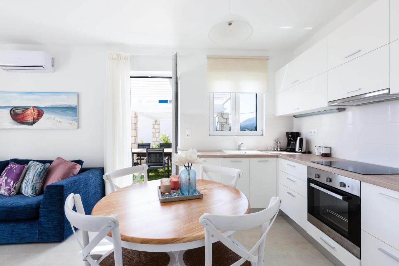 Triton Sea View Villa 耶奥伊乌波利斯 外观 照片