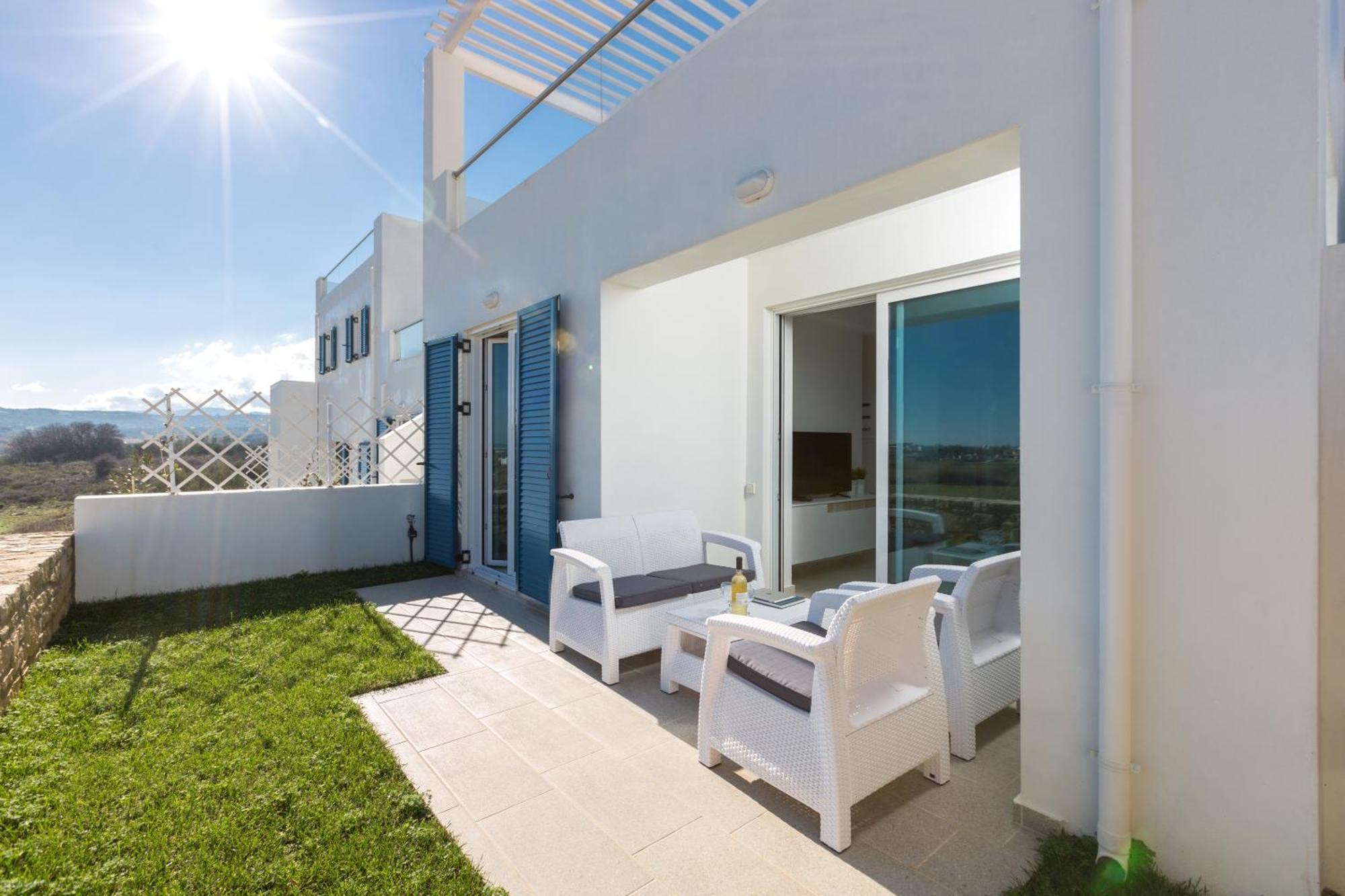 Triton Sea View Villa 耶奥伊乌波利斯 外观 照片