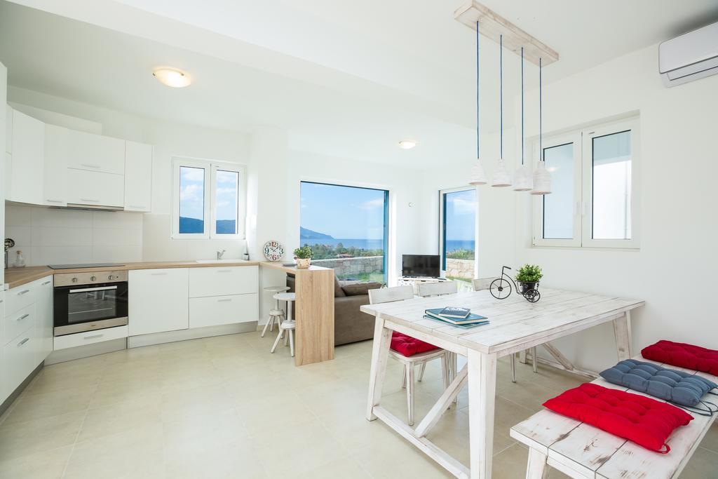 Triton Sea View Villa 耶奥伊乌波利斯 外观 照片